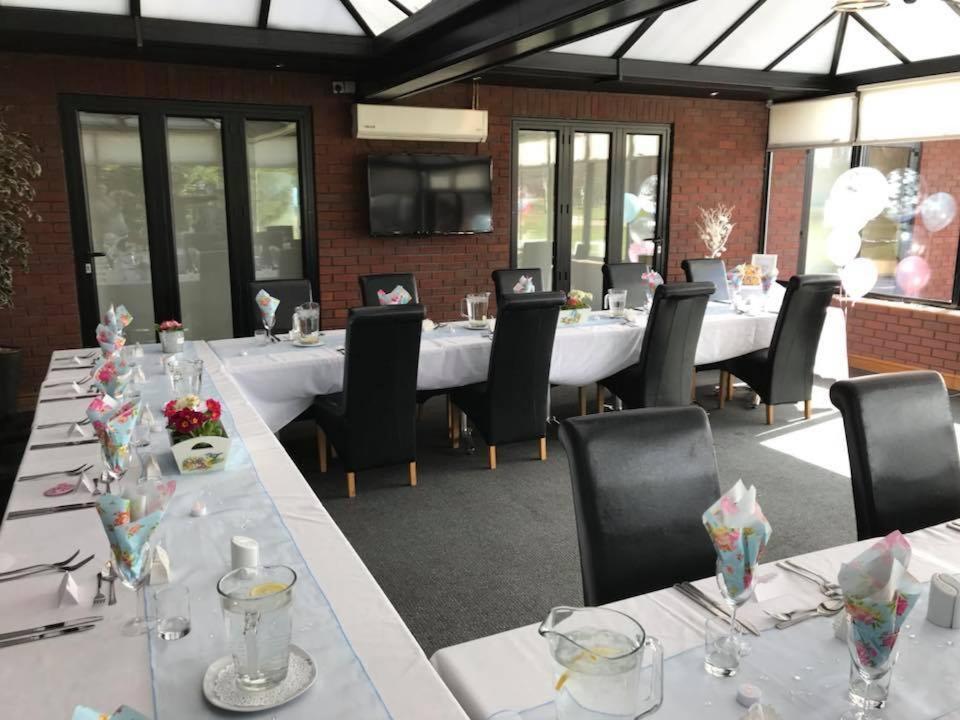 Calderfields Golf & Country Club Hotel Walsall Exterior photo